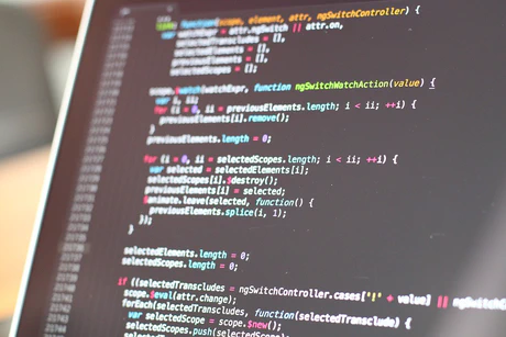 Kubernetes-Bereitstellungsstrategien: Was sind die besten Praktiken für die Skalierung von Anwendungen?